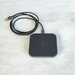 Courant Wireless Charger -  Ash